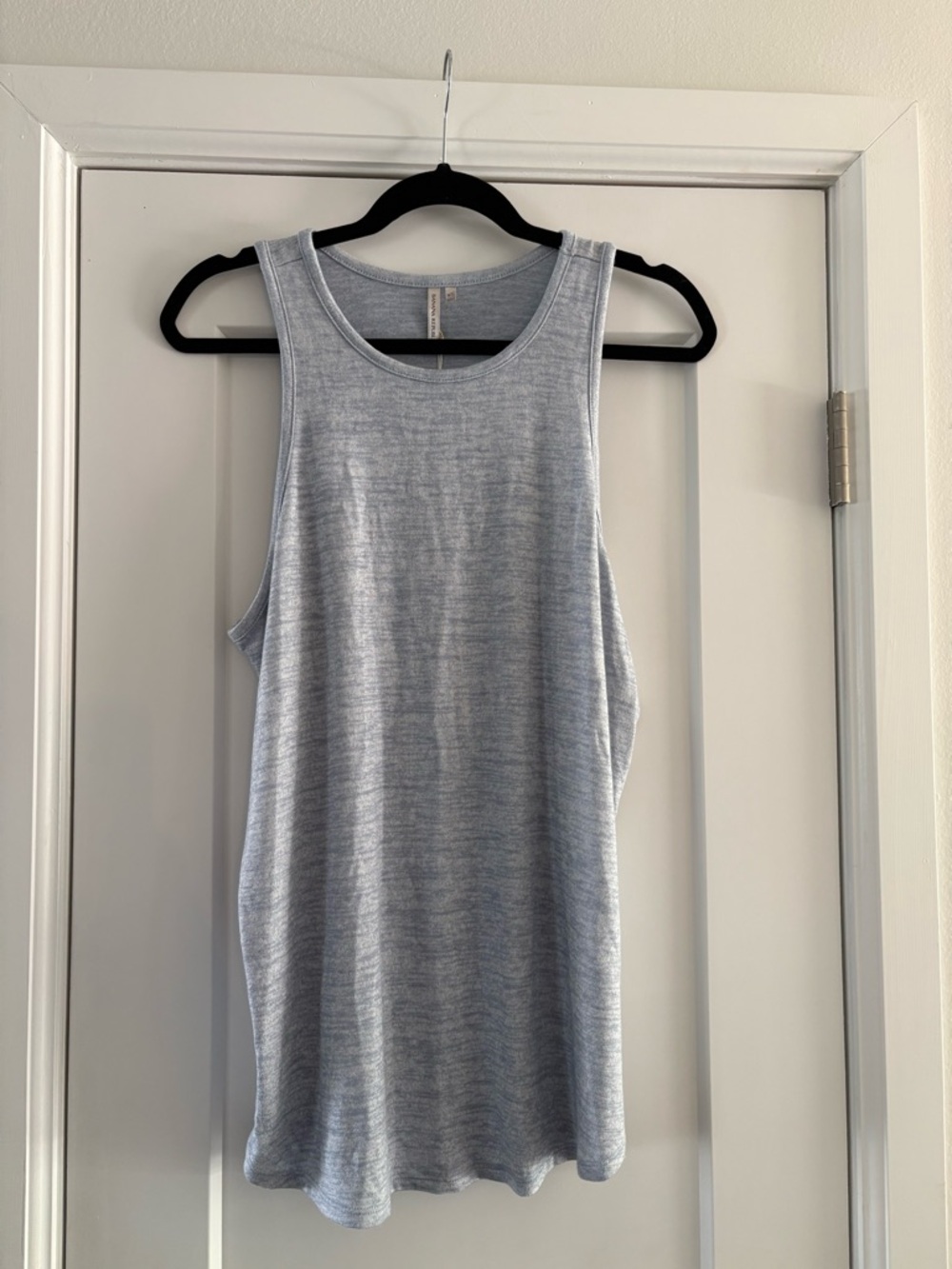 NWT‎ Banana Republic Light Blue Super Soft Signature Tee Tank Rounded Hem